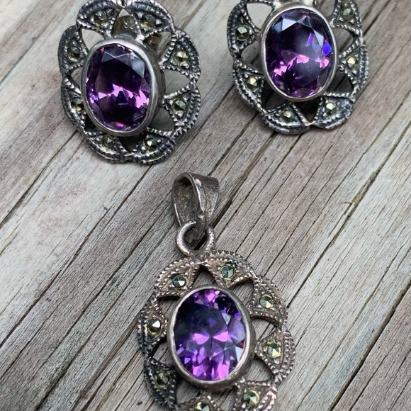Vintage Amethyst Marcasite SS earrings and pendant. - Picture 3 of 6